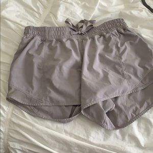Lululemon Hotty Hot High rise shorts